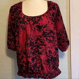 3/$25 The LIMITED Small red/black floral SS blouse